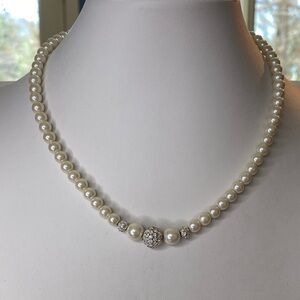 5/$15 Classic Pearl glass Necklace with Pavé Crystal Accent - White